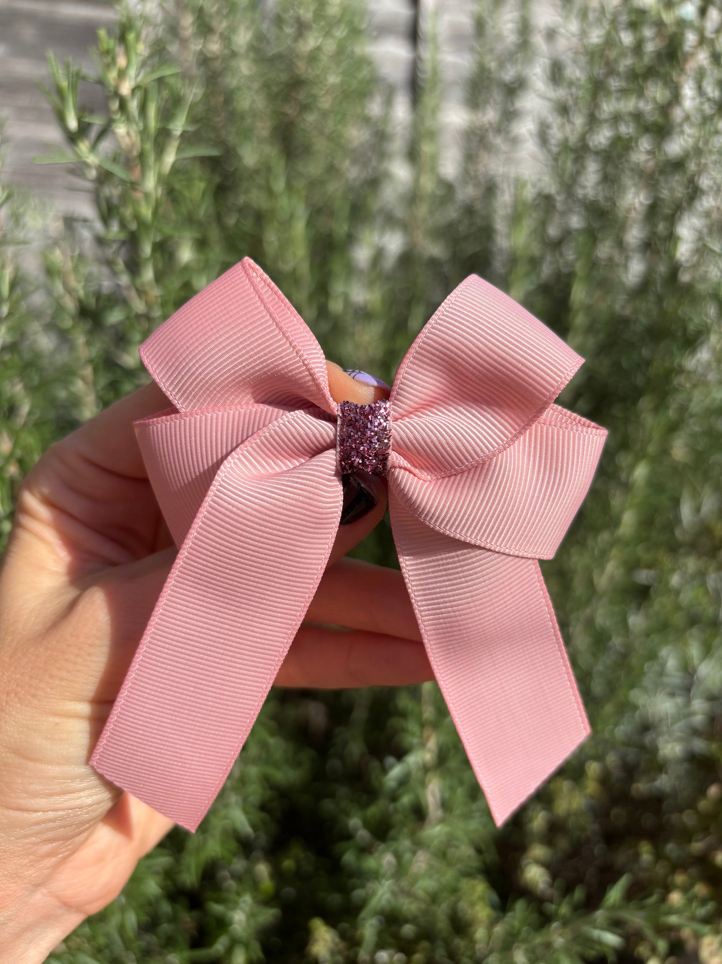 4” hair bow with glitter centre