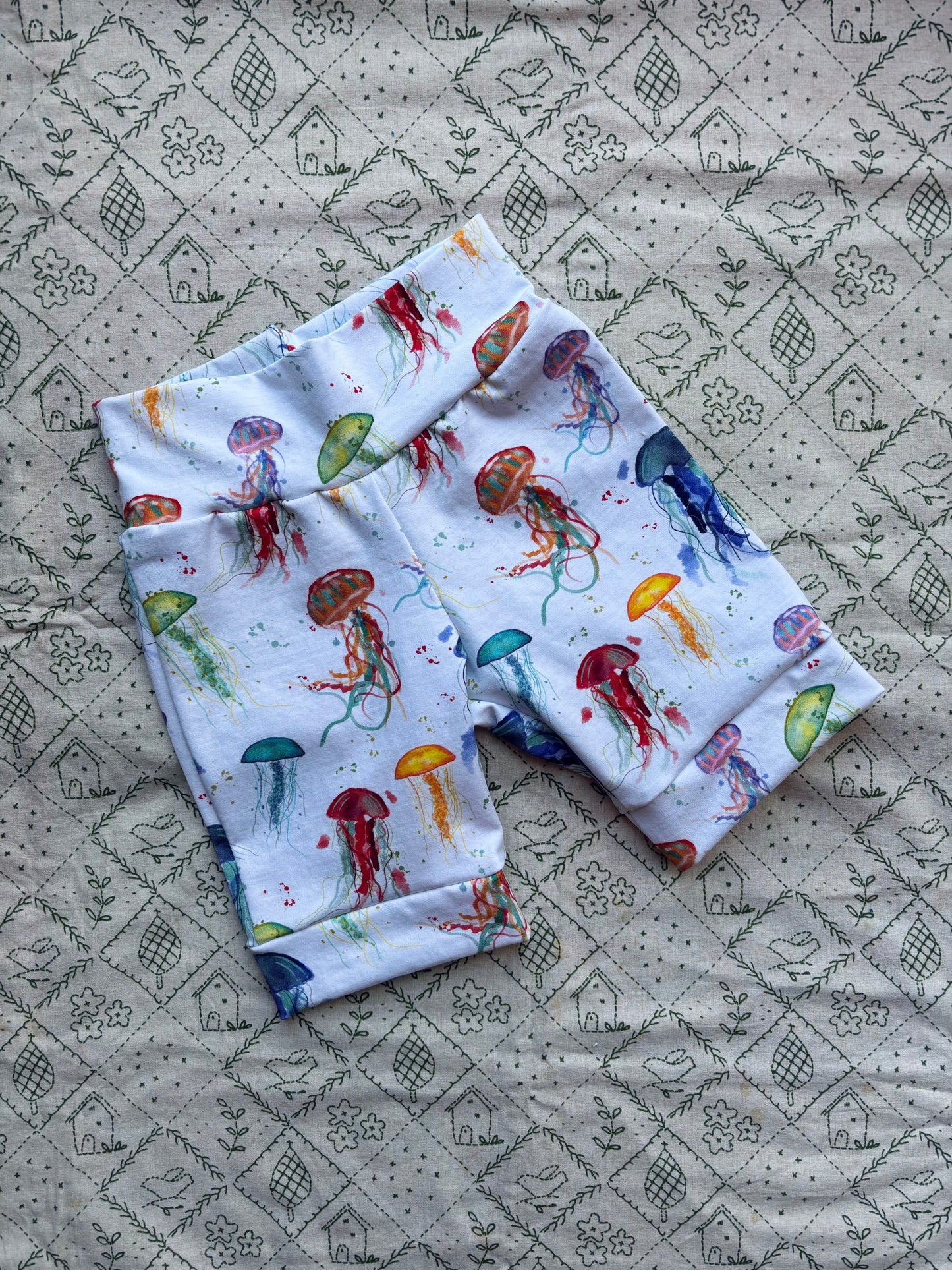 Shorts: Jellyfish: Age 4