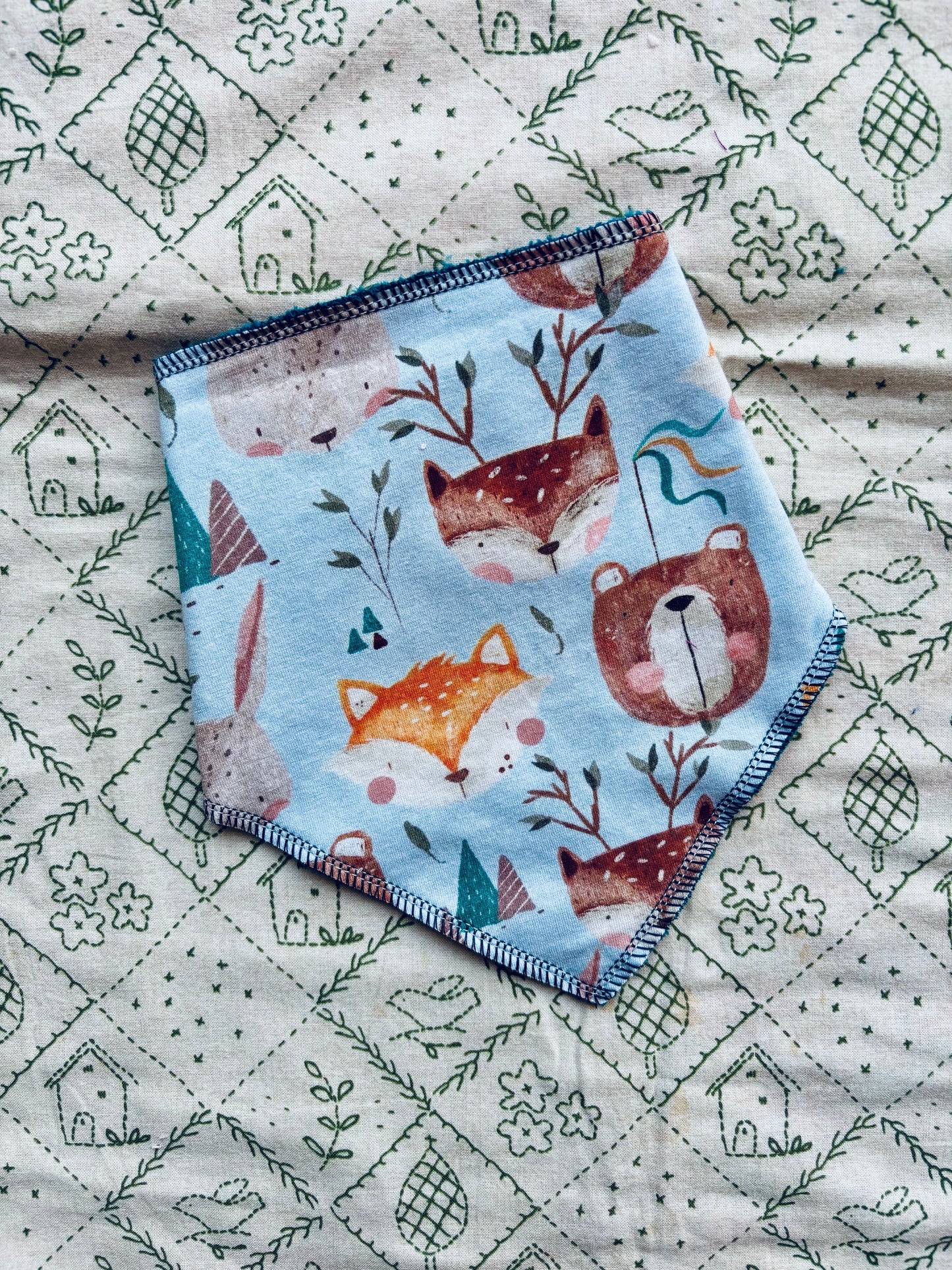 Dribble bibs: Various designs