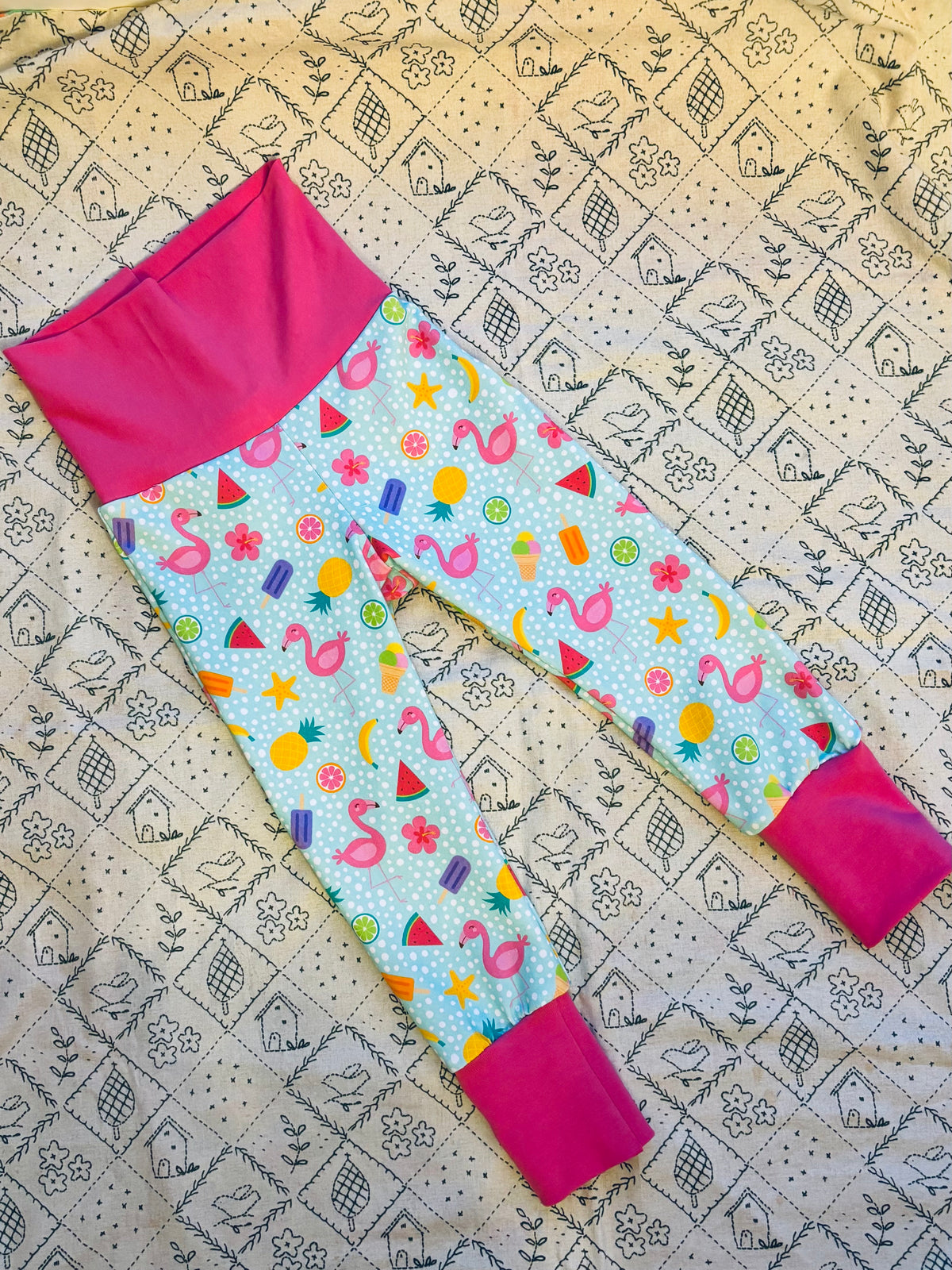 Grow with me Leggings: Age 1 (12-18 months): Flamingos
