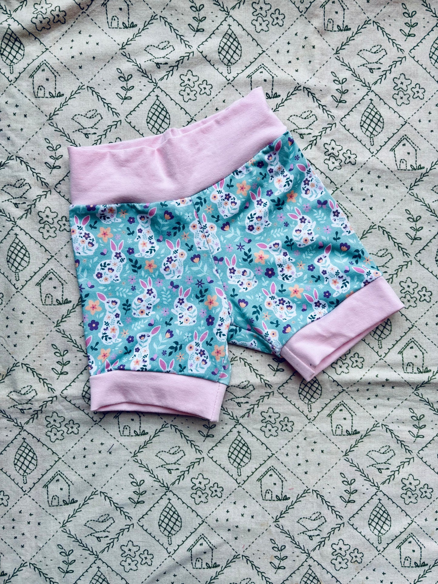 Shorts: 6-12 months