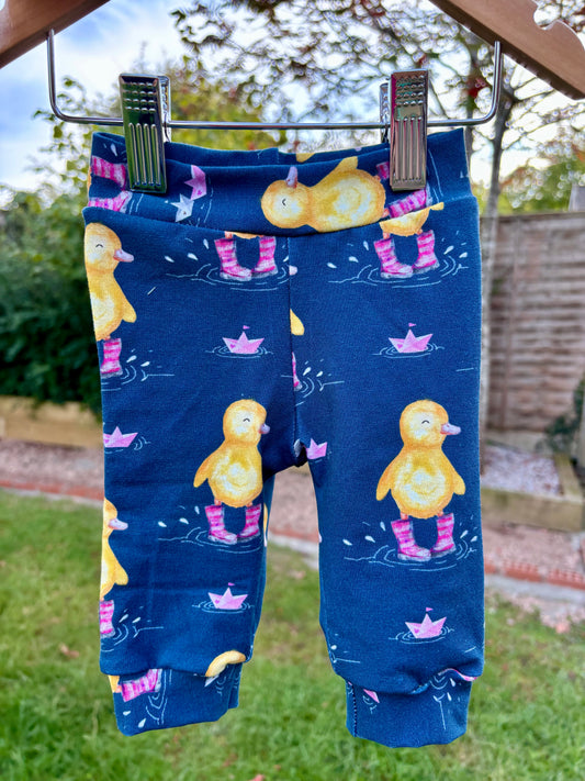 Duck fabric leggings: Newborn