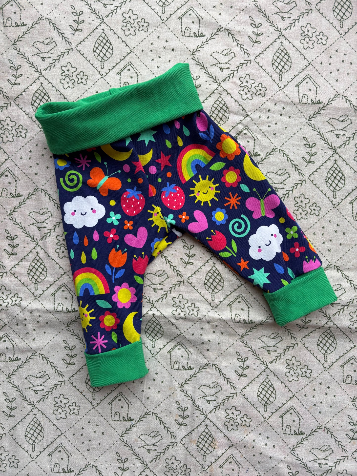 ‘Grow with me’ Leggings: Bright weather