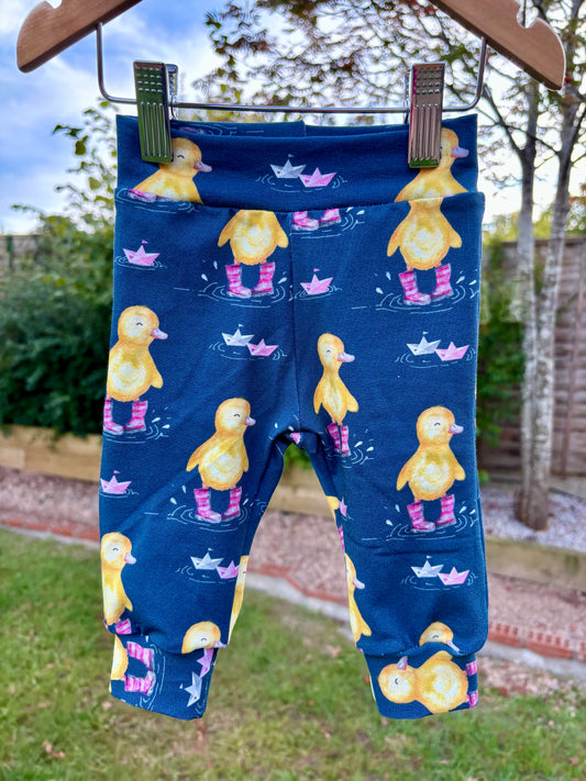 Duck leggings: 0-3 months