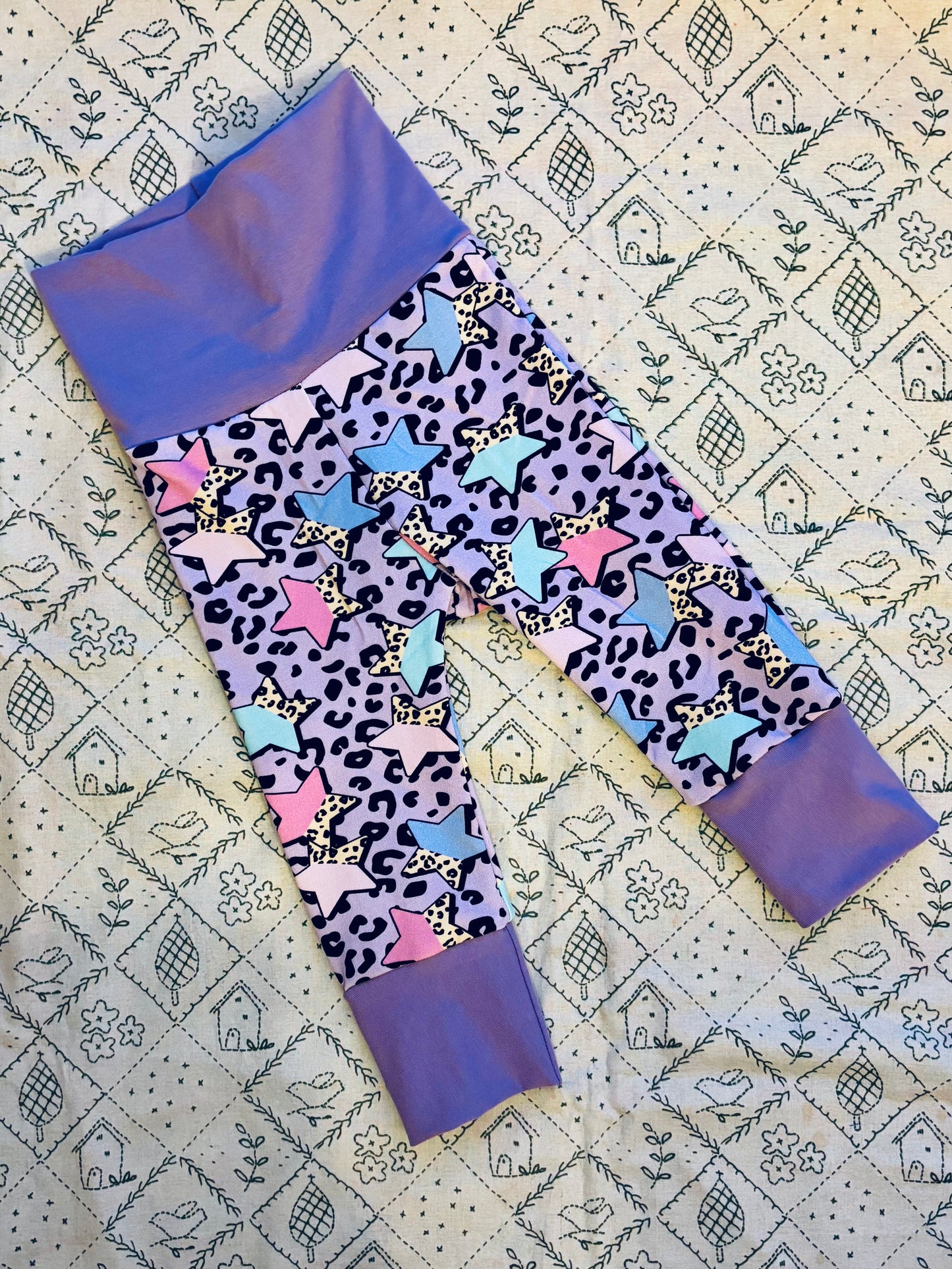 ‘Grow with me’ Leggings: Leopard Stars