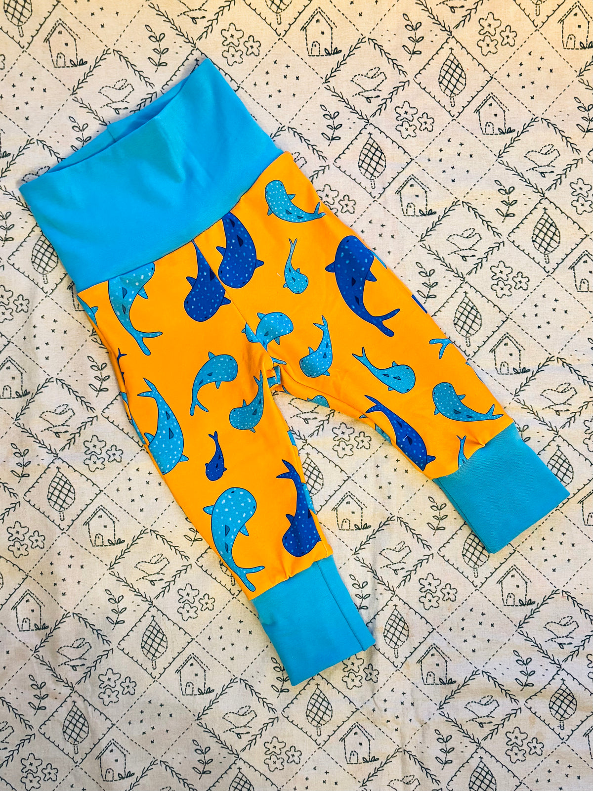 Grow with me Leggings: 3-6 months: Whalesharks