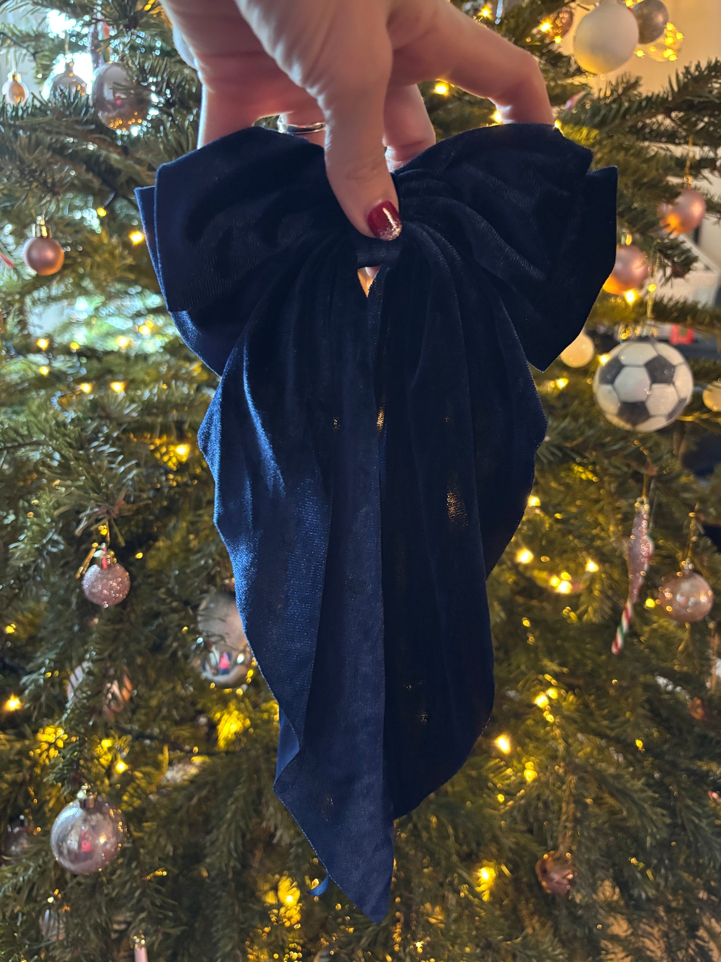 10” velvet hair bow